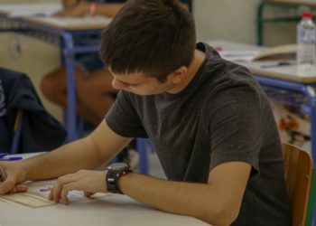 Πανελλήνιες: Σήμερα Νέα Ελληνικά για τους υποψηφίους τους ΕΠΑΛ