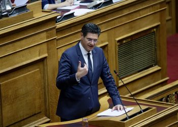 ΔΙΟΝΥΣΗΣ ΚΑΛΑΜΑΤΙΑΝΟΣ: “Αδράνεια και αδιαφορία για τις μικρές, μεσαίες και στρατηγικές επιχειρήσεις”