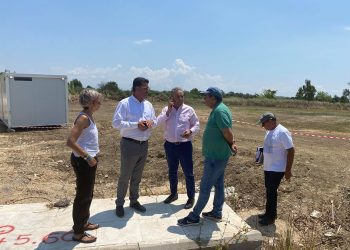 Αυτοψία των Κτ.Υπ. Α.Ε. για την ανέγερση του Λυκείου Λεχαινών.