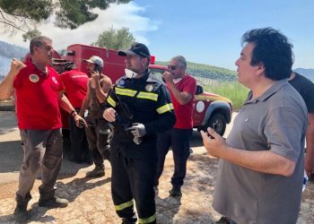 ΔΗΜΑΡΧΟΣ ΠΥΡΓΟΥ: Από την πρώτη στιγμή στο μέτωπο της μεγάλης φωτιάς στο Λαντζόι