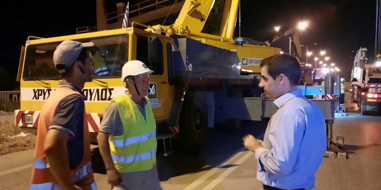 ΠΥΡΓΟΣ: Ολοκληρώθηκε η αποξήλωση της επικίνδυνης πεζογέφυρας στον ΟΑΕΔ