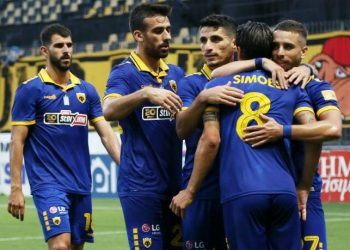 Η ΑΕΚ συνέτριψε με 4-1 τον Άρη στη Θεσσαλονίκη και προσπέρασε τον ΠΑΟΚ