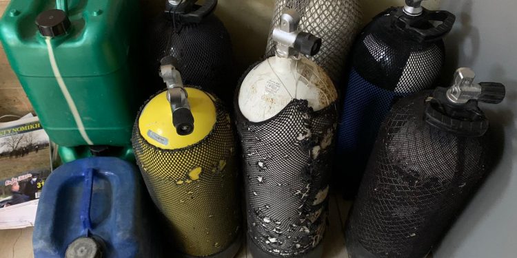 Εξαρθρώθηκαν δύο εγκληματικές οργανώσεις στη Δυτική Ελλάδα που ενέχονται σε δεκάδες κλοπές και υπόθεση μαστροπείας