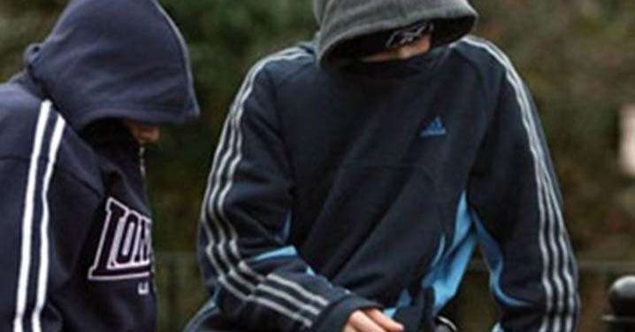 Συνελήφθησαν έξι ανήλικοι και ένας 19χρονος στον Πύργο για ληστεία σε βάρος ηλικιωμένου