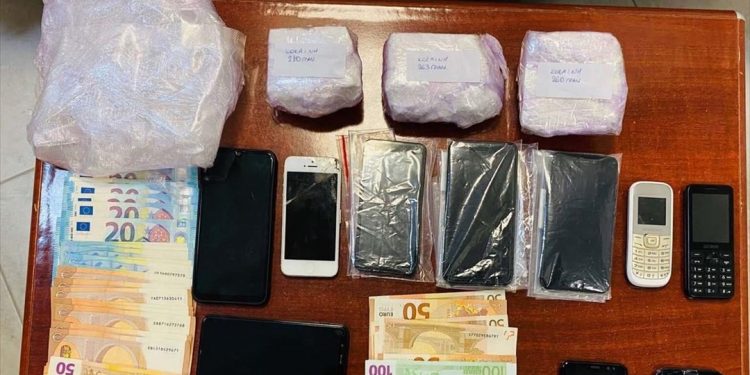 Μύκονος: Τέλος δράσης για κύκλωμα διακίνησης κοκαΐνης