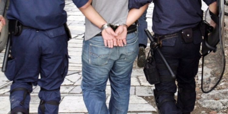 ΖΑΧΑΡΩ: Σύλληψη για κατοχή ναρκωτικών