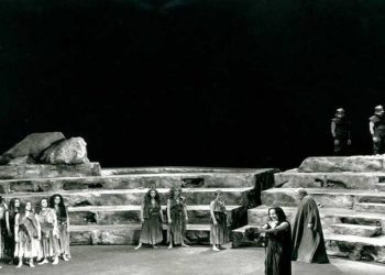 Θεατρικές παραγωγές σε αρχαιολογικούς χώρους και κάστρα