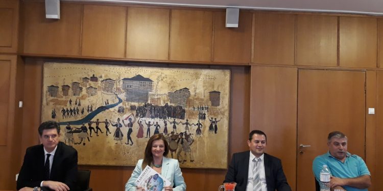 ΔΙΟΝΥΣΙΑ ΑΥΓΕΡΙΝΟΠΟΥΛΟΥ: Θετικά τα αποτελέσματα της συνάντησης αγροτών Ν. Ηλείας, Βουλευτών και Αντιπεριφερειάρχη με Βορίδη