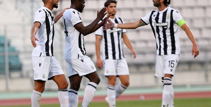 Ελληνοτουρκική μάχη με φόντο τους ομίλους