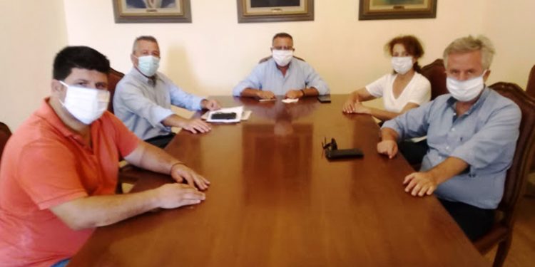 ΔΗΜΟΣ ΠΗΝΕΙΟΥ: ΔΩΡΕΑΝ μάσκες και αντισηπτικά στα σχολεία του Δήμου Πηνειού