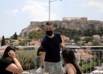 Σε ποιους χώρους είναι υποχρεωτική η χρήση μάσκας για τον κορωνοϊό