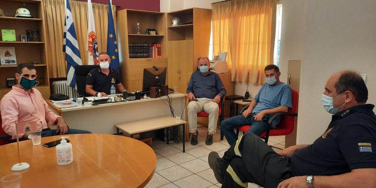 Επίσκεψη Β.Γιαννόπουλου στην Πυροσβεστική Υπηρεσία Πύργου