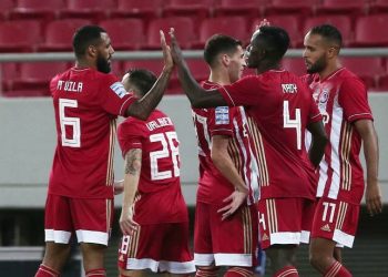 Χαλαρή νίκη για τον Ολυμπιακό, 2-0 τον Παναιτωλικό