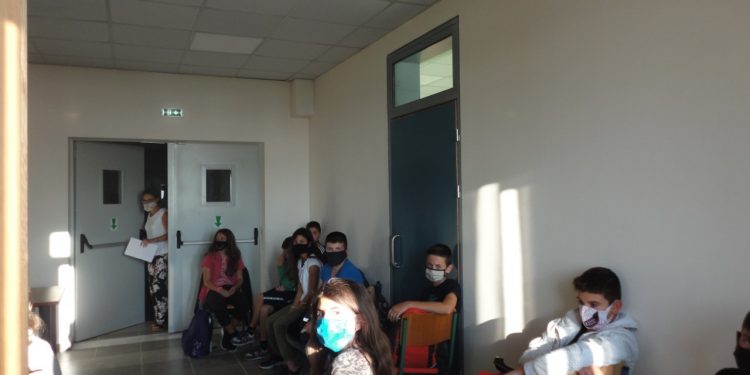 Σύλλογος Γονέων και Κηδεμόνων Γυμνασίου Καράτουλα: Πλημμύρισαν οι δύο τάξεις της Α’ Γυμνασίου Καράτουλα
