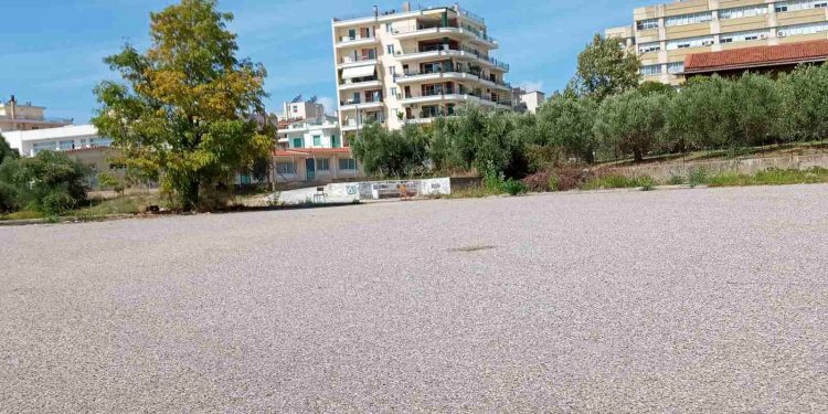 «Ο Πύργος όλοι εμείς»: “Λύσεις για το πρόβλημα στάθμευσης στην πόλη”