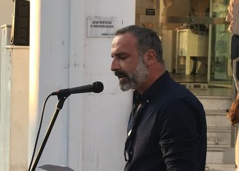 ΑΛΕΞΗΣ ΤΣΑΟΥΣΑΚΗΣ: “Για τον ξυλοδαρμό μετανάστη στο Βαρθολομιό”
