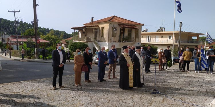 ΔΗΜΟΣ ΑΝΔΡΙΤΣΑΙΝΑΣ – ΚΡΕΣΤΕΝΩΝ: Προσκύνημα και κατάθεση στεφάνων στο Μνημείο Ηρώων Κρεστένων