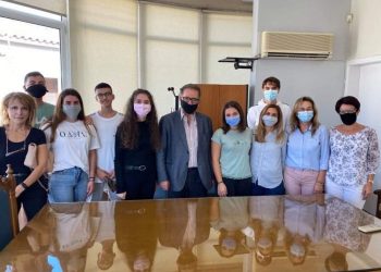 ΔΗΜΟΣ ΖΑΧΑΡΩΣ: Υποδέχθηκε τους βραβευθέντες της Β΄ Λυκείου του ΓΕΛ Ζαχάρως