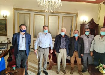 Αγροτική διαπεριφερειακή συνεργασία για ελαιόλαδο και κορινθιακή σταφίδα