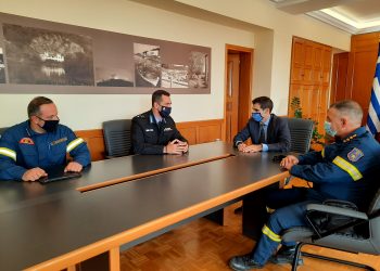 Π.Ε. ΗΛΕΙΑΣ: Συνάντηση Αντιπεριφερειάρχη Π.Ε Ηλείας Β. Γιαννόπουλου με τον Περιφερειακό Διοικητή Πυροσβεστικών Υπηρεσιών Δ.Ε Ν. Ρουμελιώτη