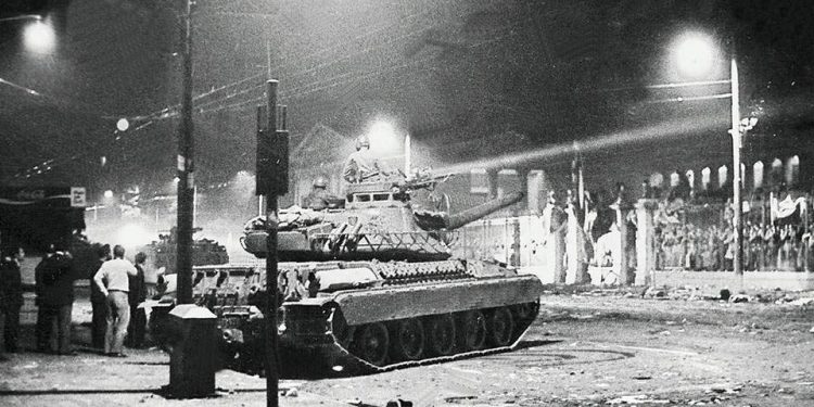 ΔΗΜΟΣ ΗΛΙΔΑΣ: Εορτασμός 47ης επετείου εξέγερσης του Πολυτεχνείου