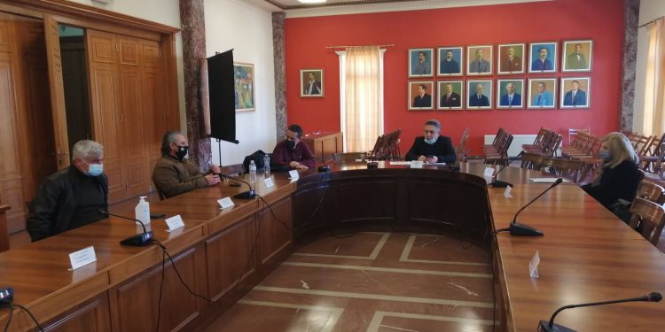 ΔΗΜΟΣ ΠΥΡΓΟΥ: Σύσκεψη για τα επικίνδυνα κτήρια