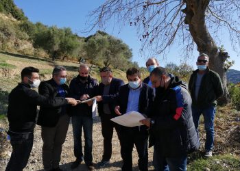 ΔΗΜΟΣ ΠΥΡΓΟΥ: Εγκαταστάθηκε ο εργολάβος για τεχνικά έργα βελτίωσης αγροτικών δρόμων στην Καρυά