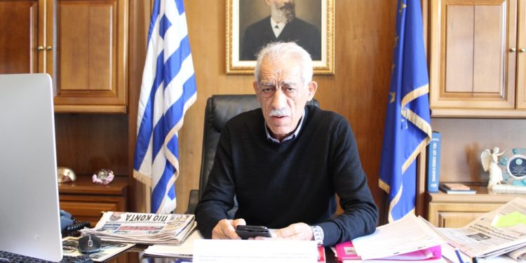 ΓΙΑΝΝΗΣ ΛΥΜΠΕΡΗΣ: “Λίγες ημέρες υπομονή και λύνουμε το πρόβλημα της εισφοράς σε χρήμα”
