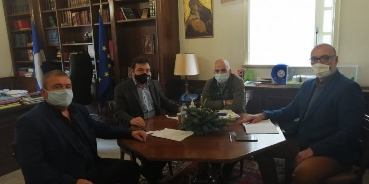 ΔΗΜΟΣ ΠΥΡΓΟΥ: Συνάντηση δημάρχου με τον Πρόεδρο του Οικονομικού Επιμελητηρίου Δυτικής Ελλάδας Γιώργο Παππά
