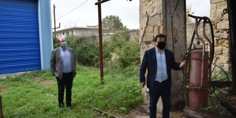 ΔΗΜΟΣ ΠΥΡΓΟΥ: Ανάγκη άμεσης παρέμβασης για τη συνεχιζόμενη φθορά στο χώρο του σιδηροδρομικού σταθμού Πύργου