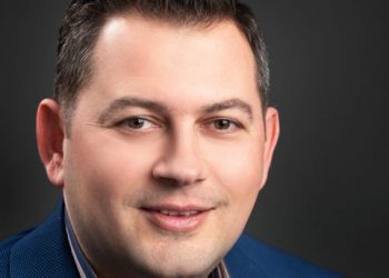 ΘΕΟΔΩΡΟΣ ΒΑΣΙΛΟΠΟΥΛΟΣ: Μήνυμα για τις εορτές των Χριστουγέννων