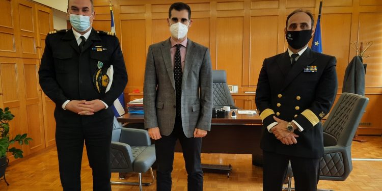 Εθιμοτυπική επίσκεψη στον Αντιπεριφερειάρχη Π.Ε Ηλείας Β. Γιαννόπουλο, από τον Περιφερειάρχη Λιμενικού Σώματος Δ. Κυριακουλόπουλο