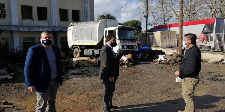 ΔΗΜΟΣ ΠΥΡΓΟΥ: Απομακρύνονται και τα τελευταία στρώματα από το παλιό Νοσοκομείο