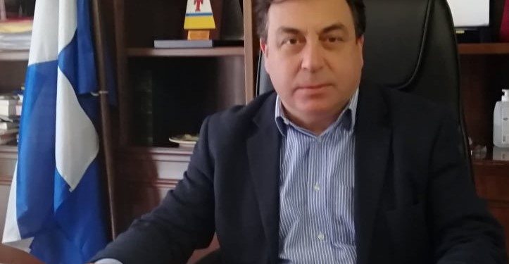 ΔΗΜΑΡΧΟΣ ΠΥΡΓΟΥ: Στο πλευρό των υγειονομικών του νομού που εμβολιάζονται για τον covid 19