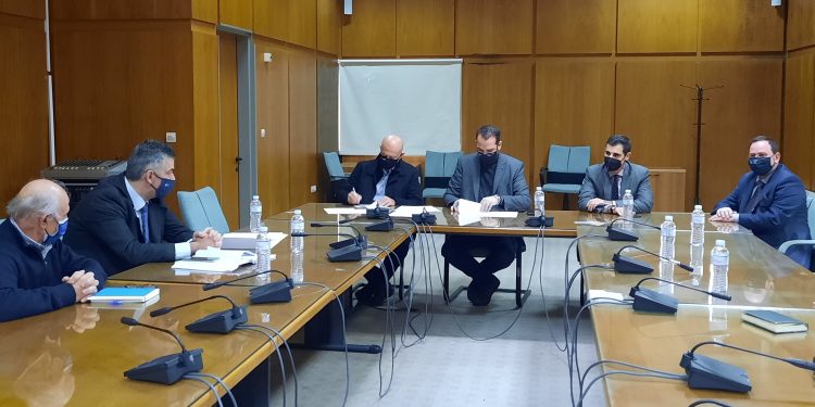 ΠΕΡΙΦΕΡΕΙΑ ΔΥΤΙΚΗΣ ΕΛΛΑΔΑΣ: Υπογράφηκε η σύμβαση του έργου «Κατασκευή οδού Λαστέικα-Παράκαμψη Αγίου Ιωάννη – Κατάκολο»