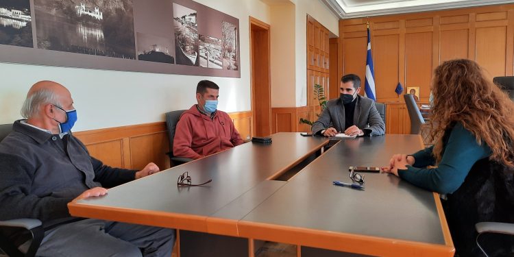 Σύσκεψη υπό τον Αντιπεριφερειάρχη Π.Ε Ηλείας Β. Γιαννόπουλο για την επερχόμενη κακοκαιρία