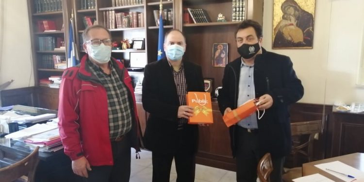 ΔΗΜΟΣ ΠΥΡΓΟΥ: Προσφορά τάμπλετ μεγάλου Ομίλου στον Δήμο Πύργου για το δημόσιο ΙΕΚ