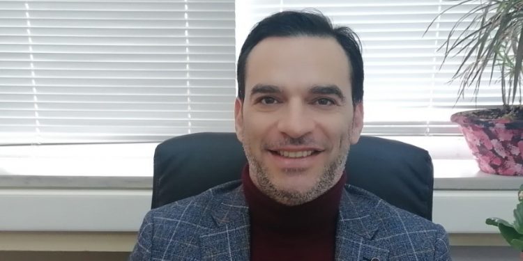 ΔΗΜΗΤΡΗΣ ΝΙΚΟΛΑΚΟΠΟΥΛΟΣ: “Η παραμονή της Μουσειολογίας στον Πύργο είναι η μόνη σωστή λύση “