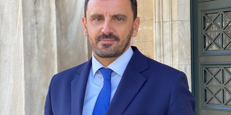 ΑΝΔΡΕΑΣ ΝΙΚΟΛΑΚΟΠΟΥΛΟΣ: “Συλλυπητήρια για την απώλεια του Λεωνίδα Καρνάρου”