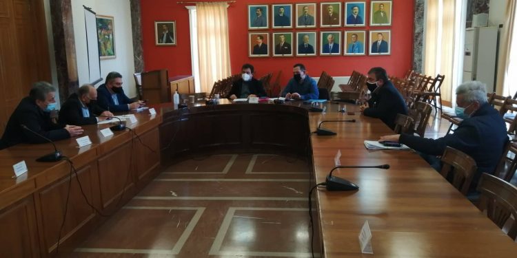 ΔΗΜΟΣ ΠΥΡΓΟΥ: Θέμα οι επόμενες συλλογικές κινήσεις υπέρ της παραμονής των Πανεπιστημιακών Τμημάτων του Νομού