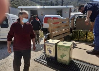 ΟΜΟΣΠΟΝΔΙΑ ΑΓΡΟΤΙΚΩΝ ΣΥΛΛΟΓΩΝ ΗΛΕΙΑΣ: Πράξη ανθρωπιάς στους σεισμοπαθείς του Τυρνάβου και της Ελασσόνας (φωτος)