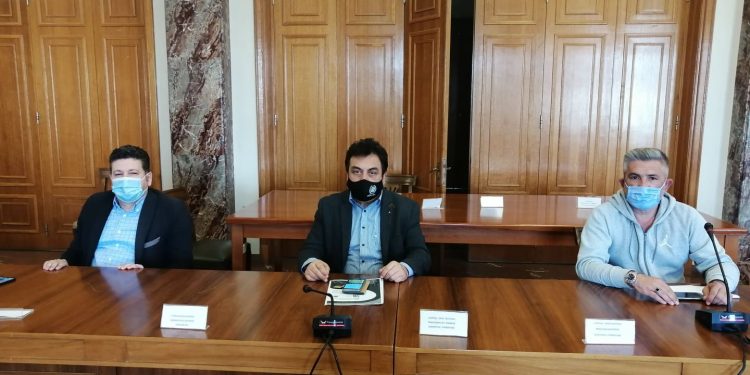 ΔΗΜΟΣ ΠΥΡΓΟΥ: «Καμπανάκι» για τη μεγάλη άνοδο των κρουσμάτων covid μέσα σε μια βδομάδα