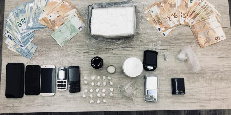 Εξαρθρώθηκε εγκληματική οργάνωση που διακινούσε κοκαΐνη στην Πάτρα