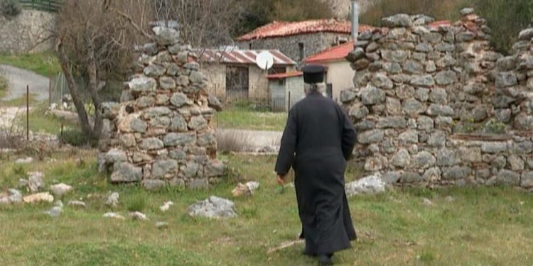 ΠΟΛΙΑΝΗ: Προσπάθεια ανάδειξης του πέτρινου σχολείου του Παπαφλέσσα