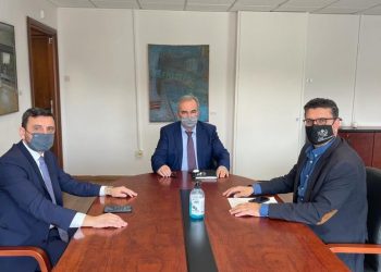 Εποικοδομητική συνάντηση Λέντζα με Παπαθανάση