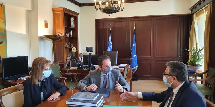 Ο Δήμαρχος Πηνειού στα Υπουργεία Εσωτερικών και Δικαιοσύνης