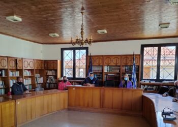 ΔΙΟΝΥΣΙΑ ΑΥΓΕΡΙΝΟΠΟΥΛΟΥ: Συνάντηση με αγρότες του Δ. Πηνειού