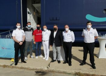 ΔΗΜΟΣ ΠΥΡΓΟΥ: «Έπιασε» Κατάκολο ο πλωτός κολοσσός Mein Schiff 5