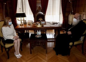 ΔΙΟΝΥΣΙΑ ΑΥΓΕΡΙΝΟΠΟΥΛΟΥ: Επίσκεψη στον Αρχιεπίσκοπο Αθηνών και πάσης Ελλάδος, κ.κ. Ιερώνυμο
