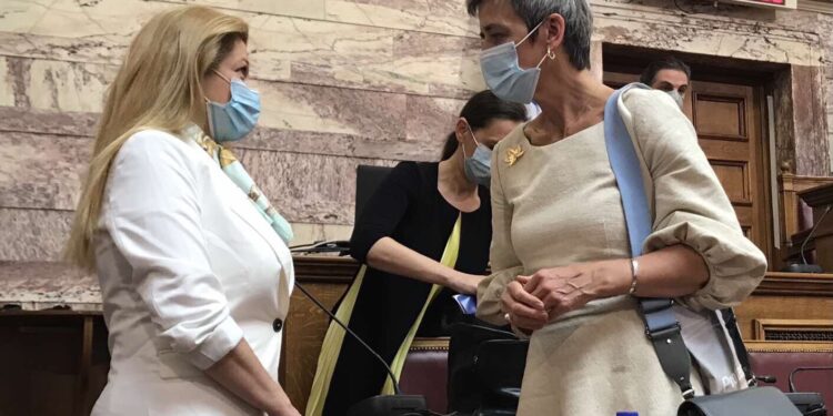 ΔΙΟΝΥΣΙΑ ΑΥΓΕΡΙΝΟΠΟΥΛΟΥ: Συνάντηση με Επίτροπο Βεστάγκερ για το Πάτρα – Πύργος